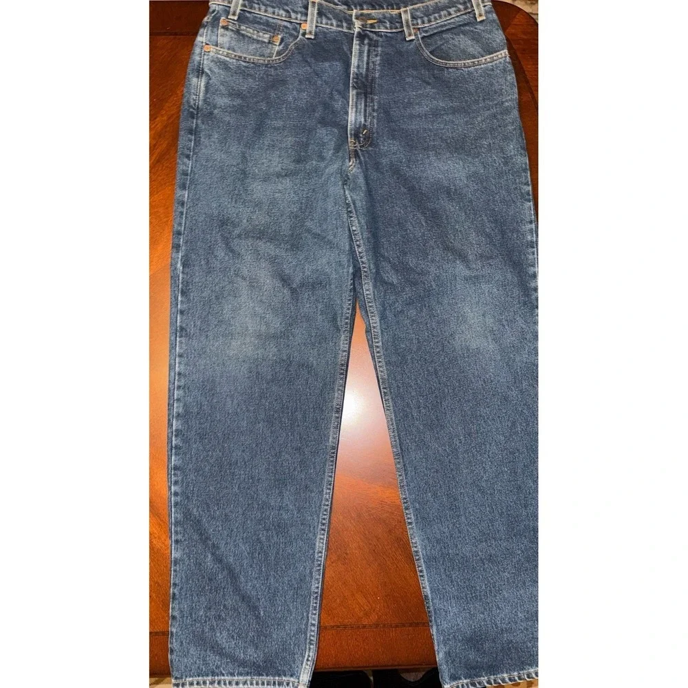 Levi 550 Mens Jeans Size 38x32‎ Relaxed Fit Dark Wash Broken In Soft SEE NOTES